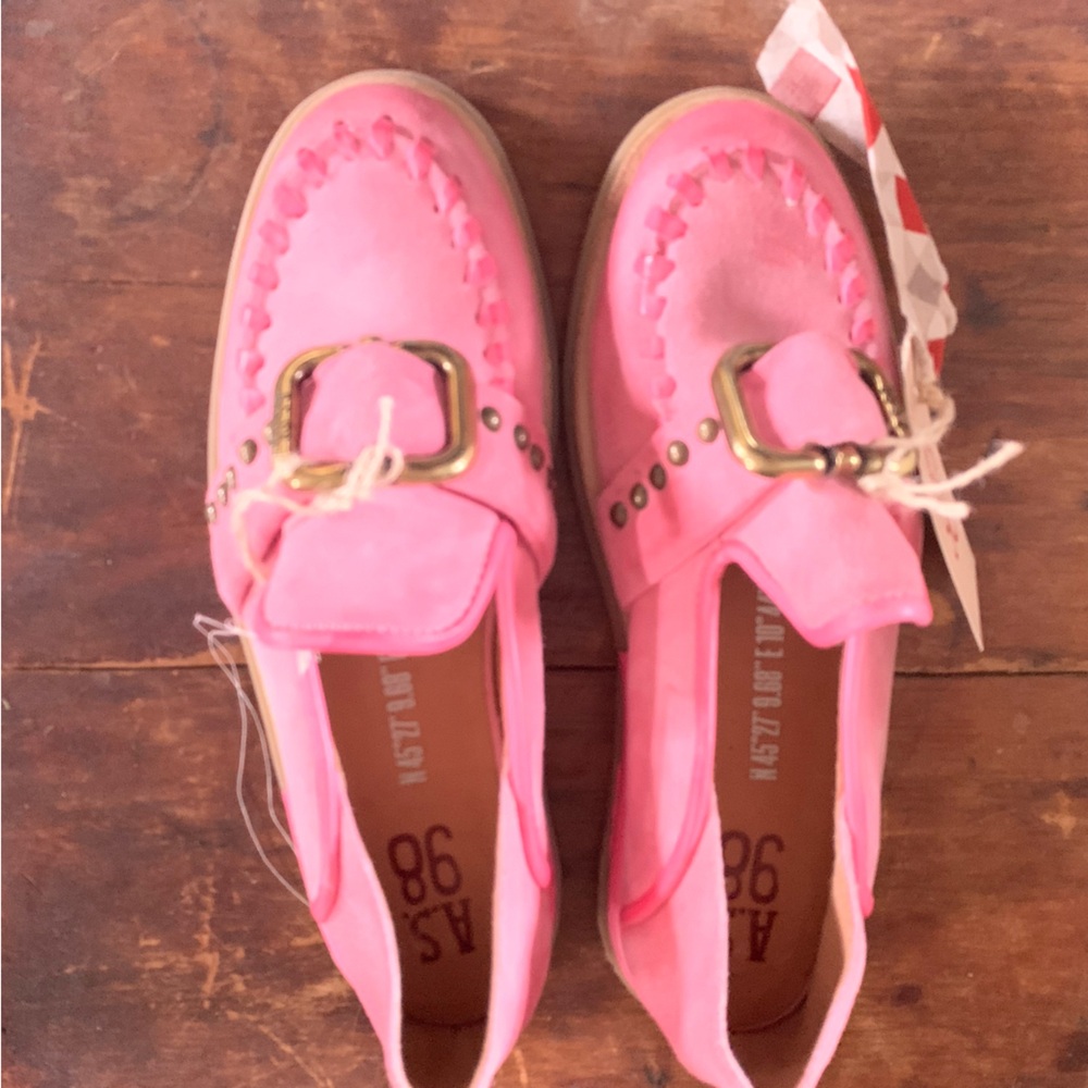 A.S.98 Pink Buckle Loafers, EU 38 NIB Suede, Brass Buckle, Grommets. TTS